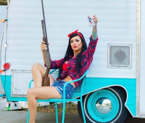 الکس زدرا alex zedra کیست