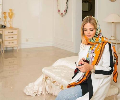 صدف صادقی و عکس های سکسی اش+صدف صادقی و ماجرای کشف حجاب او