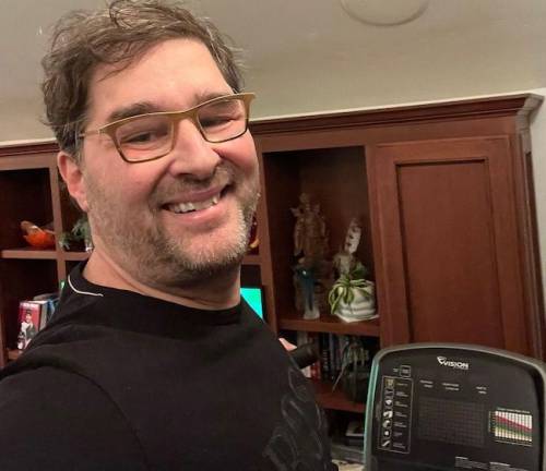 شرط بندی روی مسابقات پوکر فیل هلموث و دنیل نگرانو + معرفی سایت معتبر