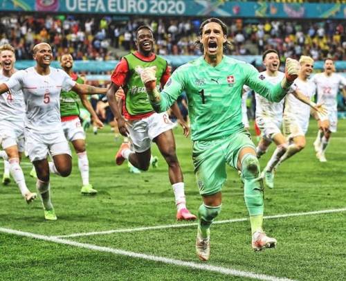 پیش بینی فوتبال و برنامه ی زمانی برای شرط بندی و درآمد ۱۰۰ میلیونی بهترین نرم افزار های پیشی بیینی فوتبال