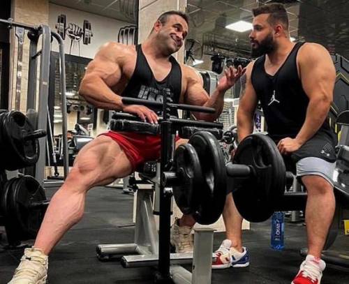 عکس های کیانوش خرمی پور را کجا ببینیم ؟