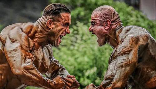 بیوگرافی کیانوش خرمی پور پرحاشیه ترین بدنساز