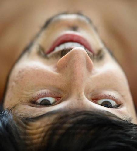 سن آناهیتا کریمی همسر سردار آزمون چند است