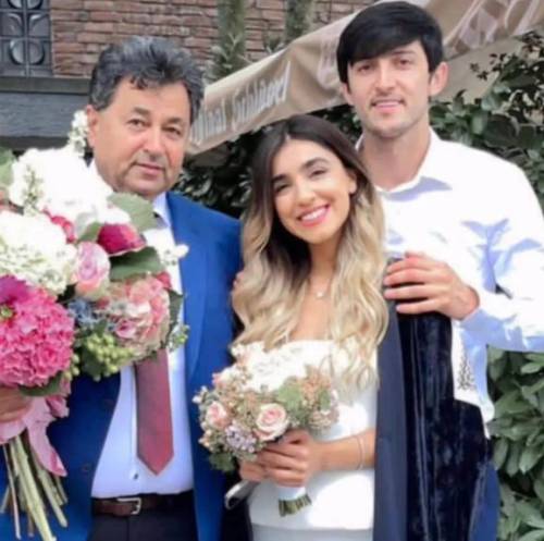 بیوگرافی آناهیتا کریمی 