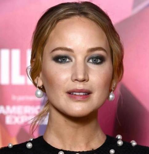 


4. AMERICAN HUSTLE «به کارگردانی دیوید او. راسل، 2013»