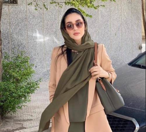 بیوگرافی میترا رفیع بازیگر سریال بی همگان +میترا رفیع کیست؟‌