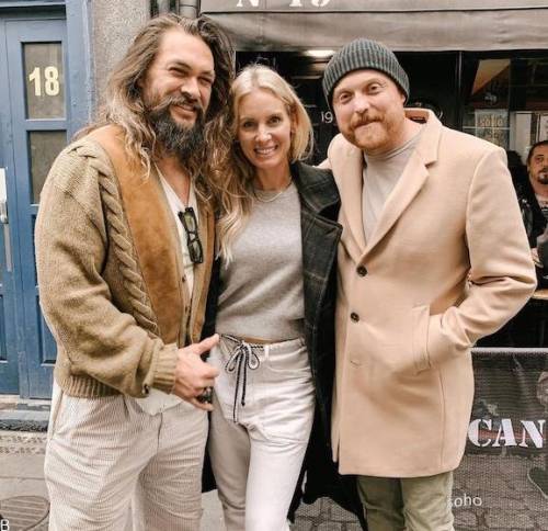 بیوگرافی جیسون موموآ بازیگر آمریکایی + خوش اندام ترین سلبریتی مشهور فیلم های معروف جیسون مومو آ و او کیست ؟ +بیوگرافی جیسون موموآ بازیگر آمریکایی