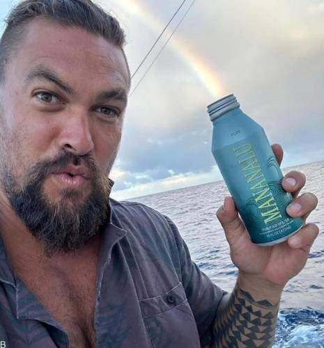 بیوگرافی جیسون موموآ بازیگر آمریکایی + خوش اندام ترین سلبریتی مشهور فعالیت های جیسون موموآ +بیوگرافی جیسون موموآ بازیگر آمریکایی