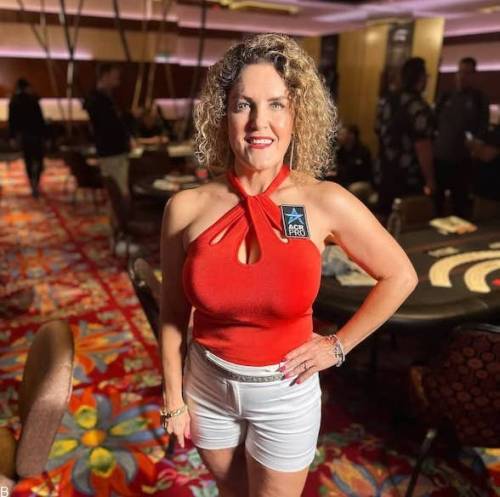 مقایسه پوکر اولتیمیت تگزاس هولدم و کارابین | کدام بازی پولساز تر است ؟