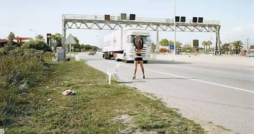 تصاویری از جنده های خیابانی در کشورهای آمریکا و اروپا «بدون سانسور»