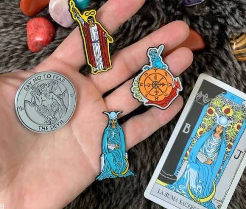 تفاوت بازی کرپس در خیابان و کازینو «کدام یکی سود بیشتری دارد؟‌»