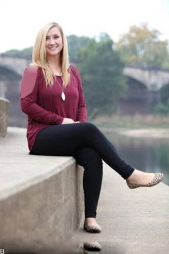 عکس زنی که الت تناسلی ندارد