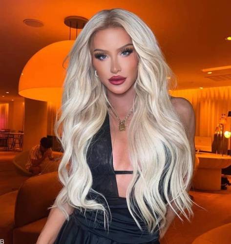 جی جی جنیورس عکس های لختی و داغ