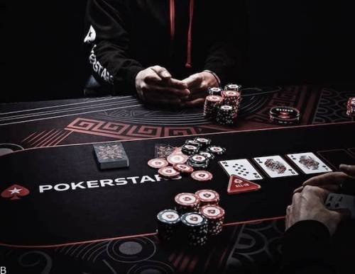 رویال فلاش در پوکر چقدر احتمال دارد؟‌ (خفن ترین برد در پوکر)