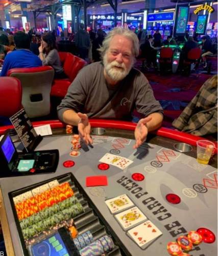 رویال فلاش در پوکر چقدر احتمال دارد؟‌ «خفن ترین برد در پوکر»