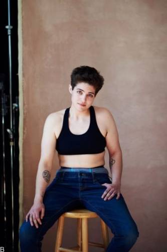 تن فروشی پسران جوان در خیابان به طرز عجیب «+عکس»