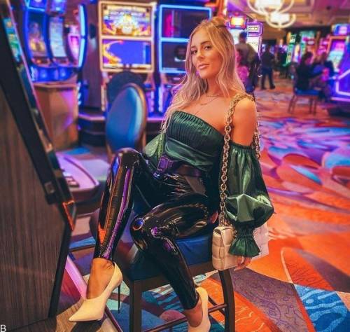 نماد های بازی اسلات پولساز کینگ آف پارتی