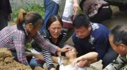 زنده به گور کردن بیوه ها در شهرهای تایلند 